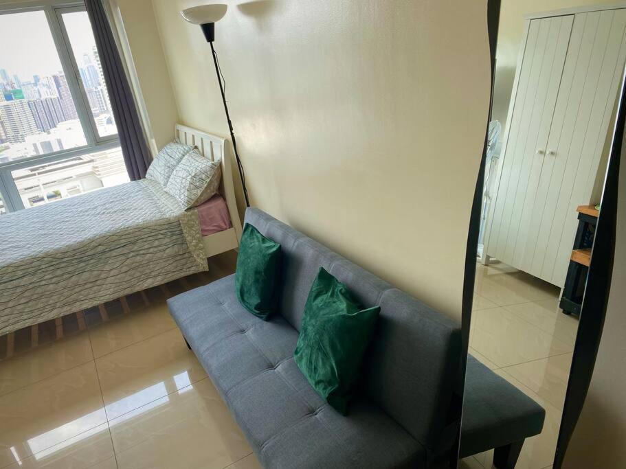 Makati Penthouse With Stunning City Skyline View Μανίλα Εξωτερικό φωτογραφία