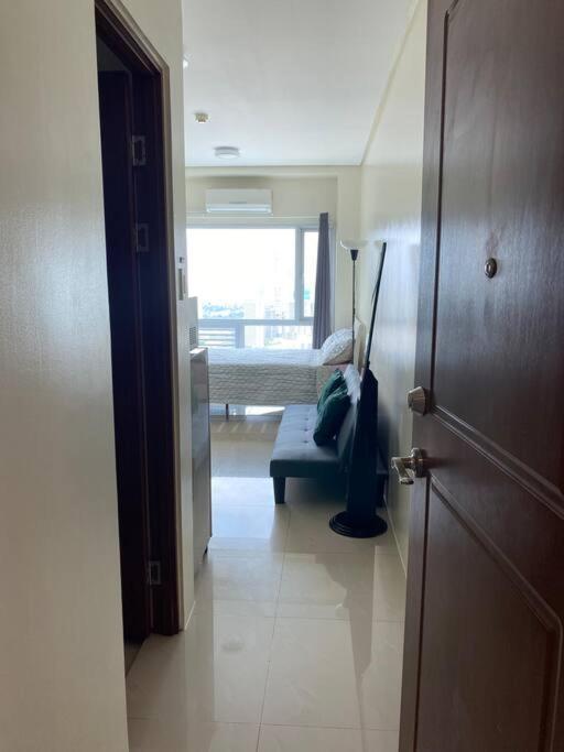 Makati Penthouse With Stunning City Skyline View Μανίλα Εξωτερικό φωτογραφία