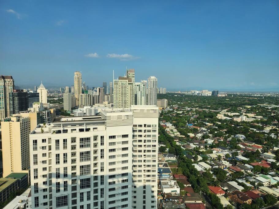 Makati Penthouse With Stunning City Skyline View Μανίλα Εξωτερικό φωτογραφία