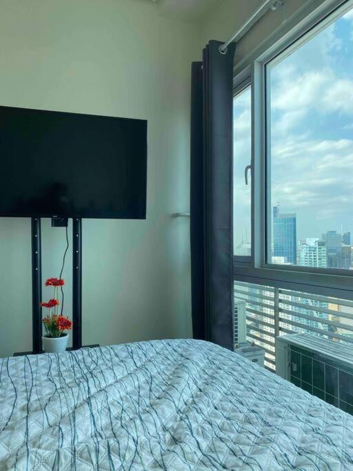 Makati Penthouse With Stunning City Skyline View Μανίλα Εξωτερικό φωτογραφία