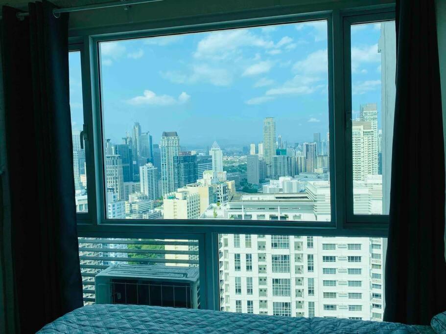 Makati Penthouse With Stunning City Skyline View Μανίλα Εξωτερικό φωτογραφία