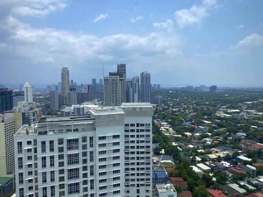 Makati Penthouse With Stunning City Skyline View Μανίλα Εξωτερικό φωτογραφία