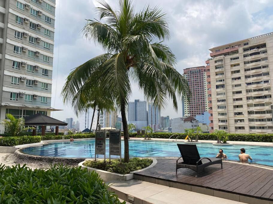 Makati Penthouse With Stunning City Skyline View Μανίλα Εξωτερικό φωτογραφία